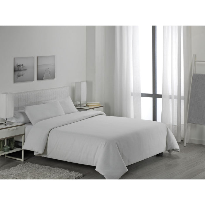 Alexandra House Living Lyon White Duvet Cover Set, 105 cm Bed, 4 Pieces