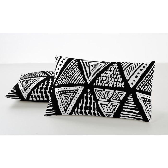 Alexandra House Living Yaqui Black Pillowcase 50 x 75 cm (2 Pack)
