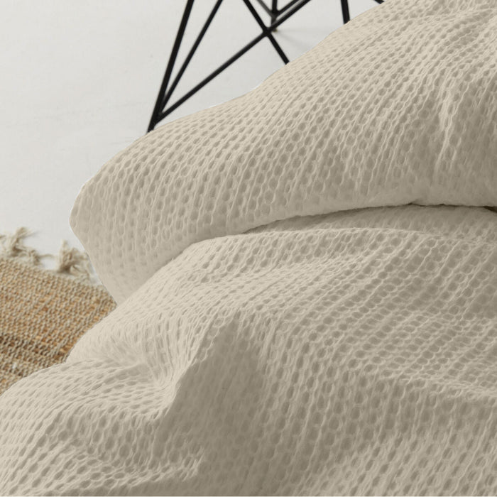 Alexandra House Living Banús Beige Duvet Cover Set, 180 cm Bed, 3 Pieces