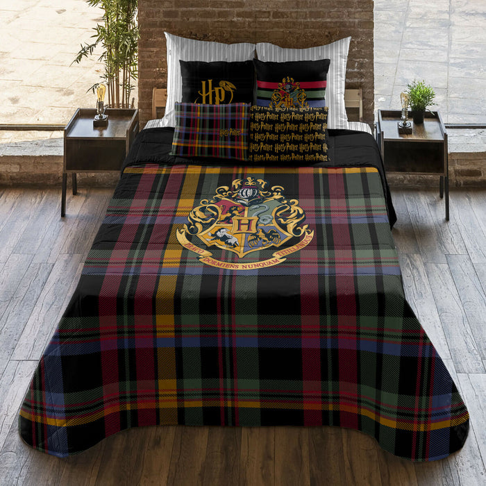 Harry Potter Classic Hogwarts Duvet Multicolor 250 g/m² 190 x 270 cm 190 x 4 x 270 cm 90 bed