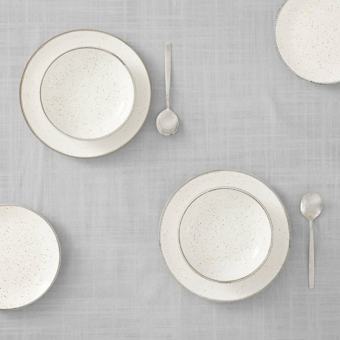 Belum Smooth stain-resistant resin tablecloth 140 x 140 cm